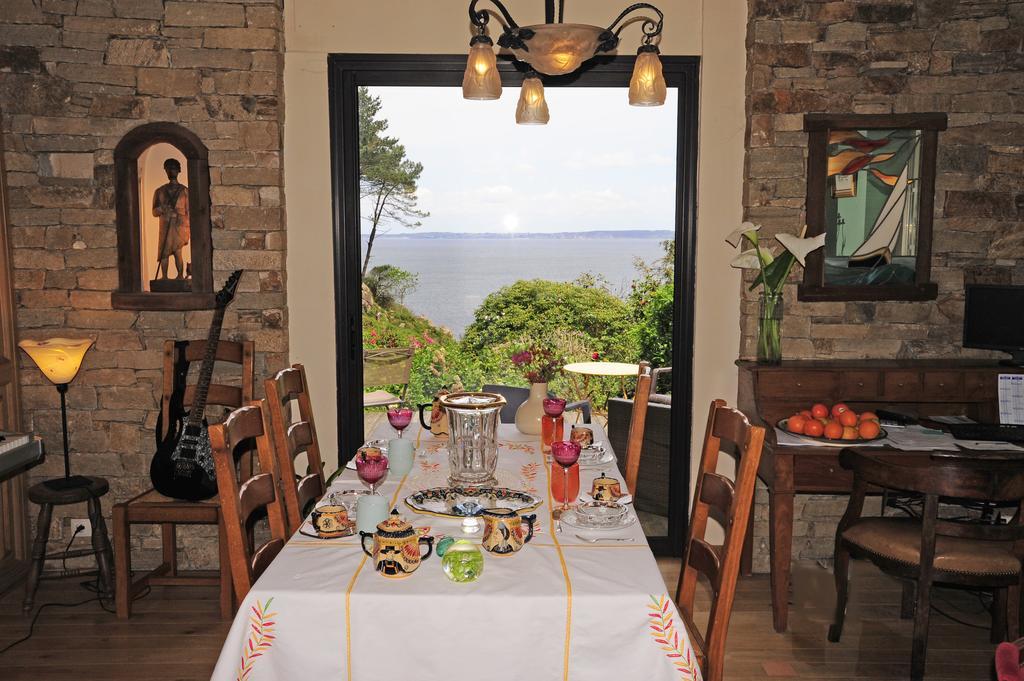 Les Fous De Bassans Bed & Breakfast Poullan-sur-Mer Luaran gambar