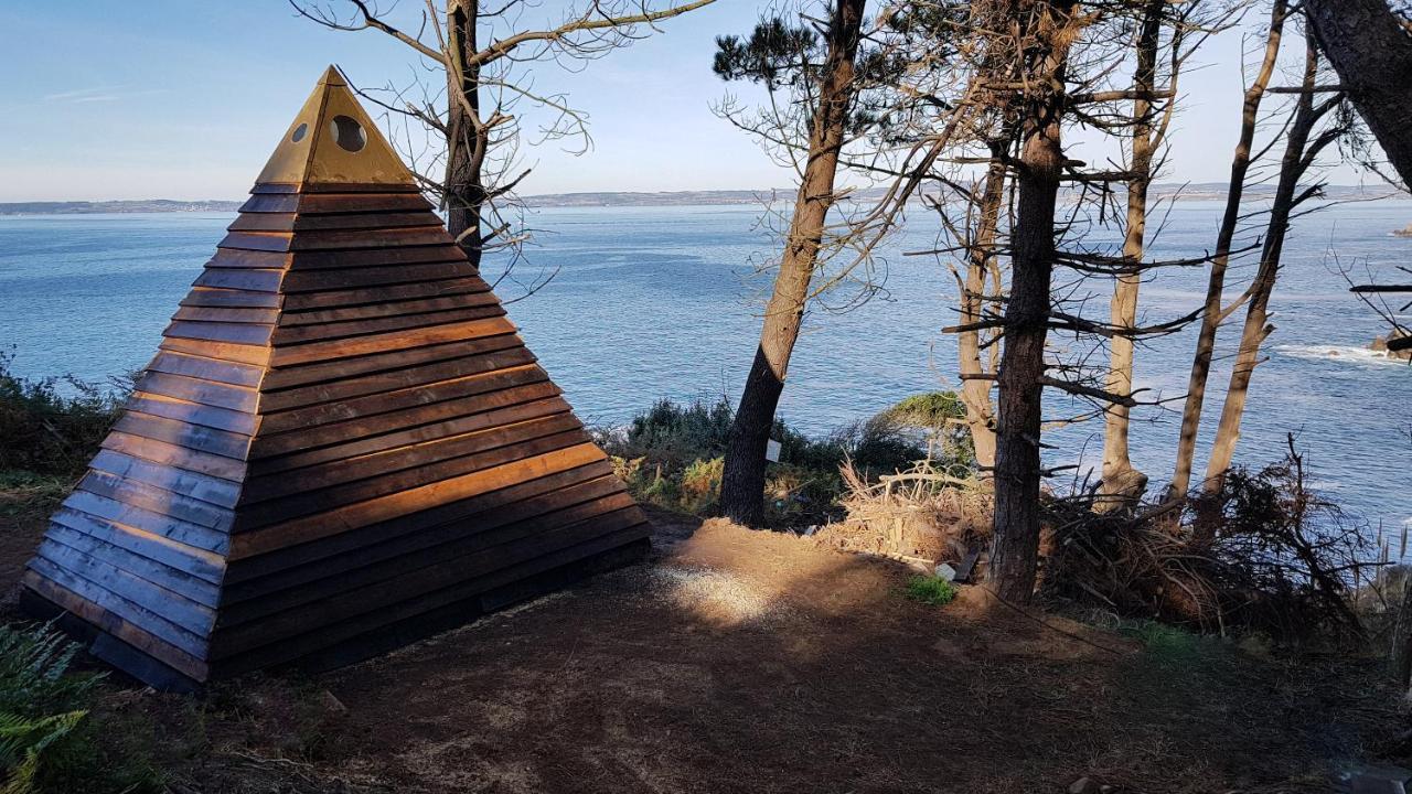 Les Fous De Bassans Bed & Breakfast Poullan-sur-Mer Luaran gambar